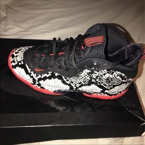 Foamposites snake skins